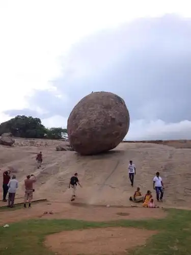 世界上最"怪"的石头, 其中最险的一处在中国!