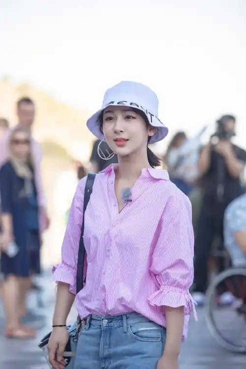 杨紫《中餐厅3》第一期剧照图片