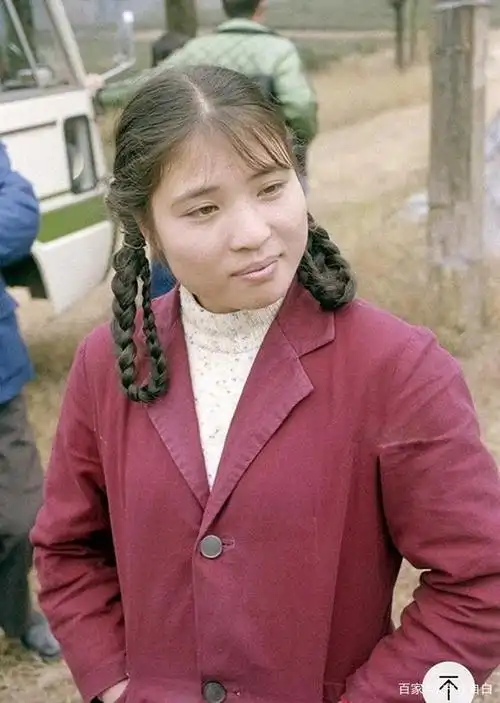 朴实的农村女青年!