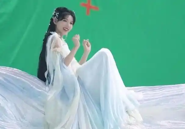 斗罗大陆真人版物料,张予曦4套漂亮造型,难怪被誉为天选小舞!