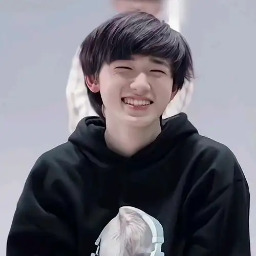 "15岁的宋亚轩美得雌雄难辨 正是刘耀文直掰弯的关键"