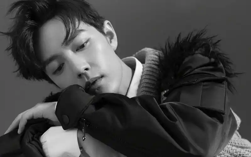 青春洋溢少年肖战帅气写真,高清图片,手机锁屏桌面-壁纸族肖战高清