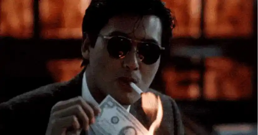 现代货币并不具备典型意义的使用价值(温馨提示:烧钱点烟是违法行为)