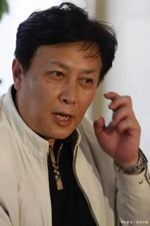 唐国强为金钱舞动,堕落形象令人唏嘘