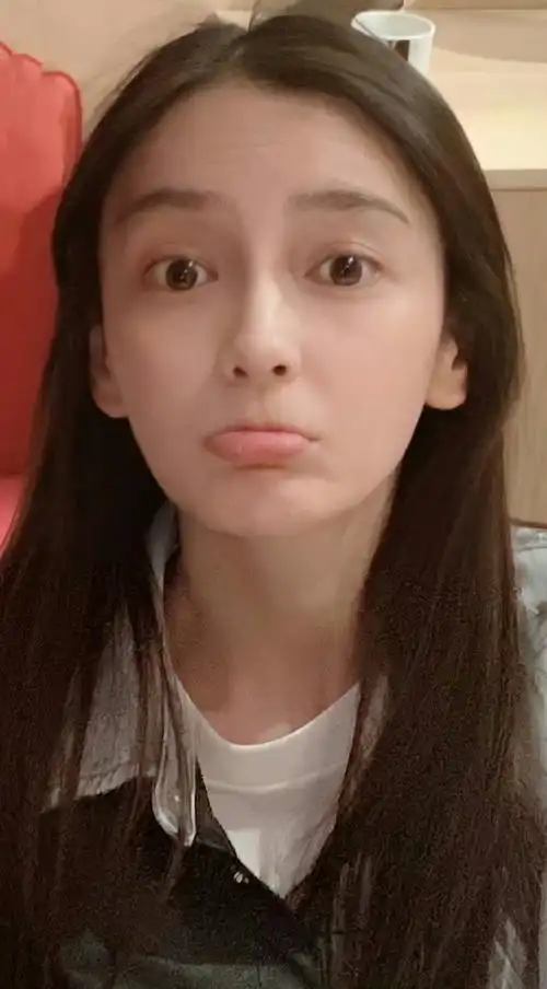 暮色心约这段卸妆是真的卸到全素颜,baby真.