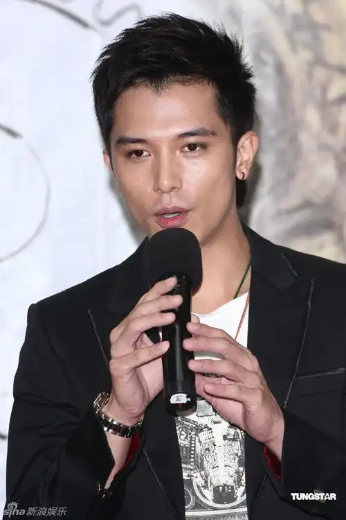 chiu),1981年10月14日出生于台湾省台北市,中国台湾影视男演员,流行乐