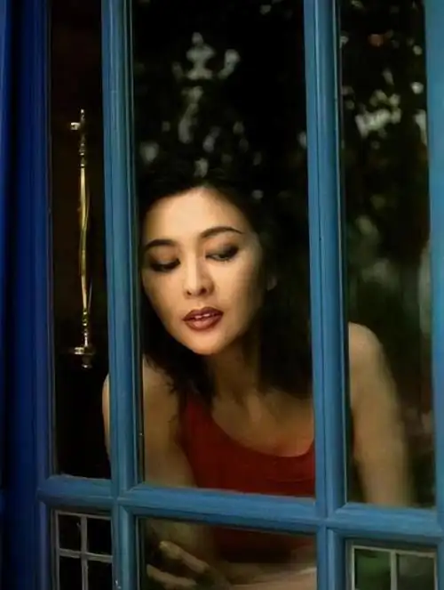 关之琳:背了那么多年高尔夫球事件的"黑锅",被刘銮雄给澄清了