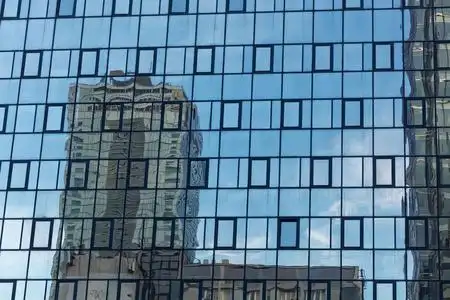 反光玻璃幕墙照片