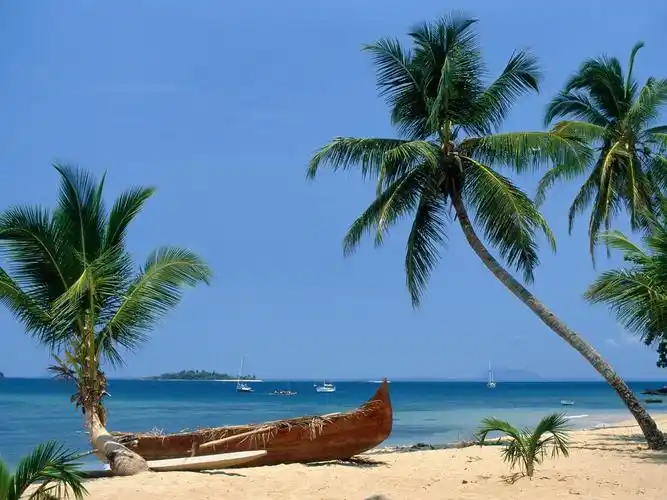 海滨风景 > || 更新时间:2018-09-02 颜色分 黑色 关键词:  护眼 沙滩