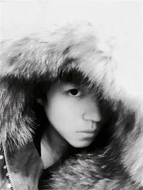 tfboys王俊凯的半张脸,哪一半撩到了你?_自拍_半边_双美