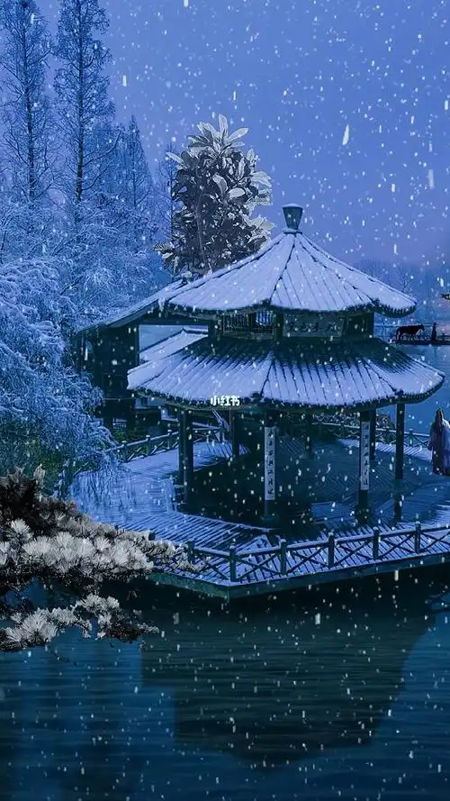 白雪却嫌春色晚,故穿庭树作飞花.#治愈系风景  #国风古韵