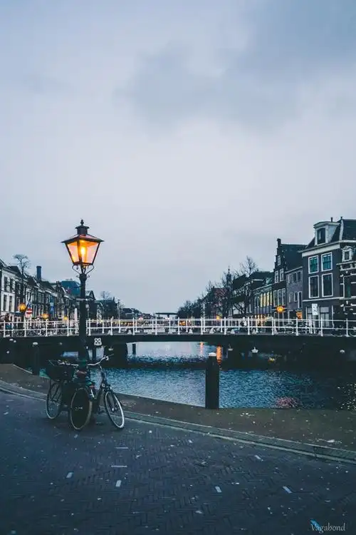 好看有意境的城市街角唯美图片