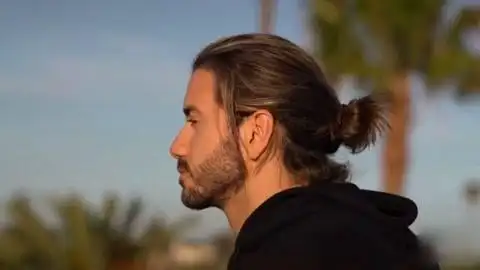 艾伦耶格尔丸子头发型教程 | alex costa