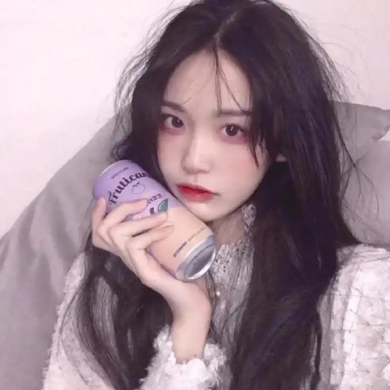 大学女头像可爱好看,女生头像图片-回车桌面