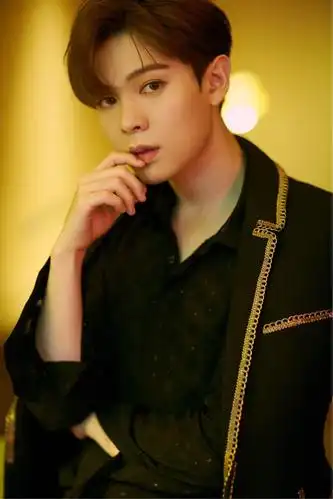 尤长靖studio开博 亮相《青春有你》决赛现场