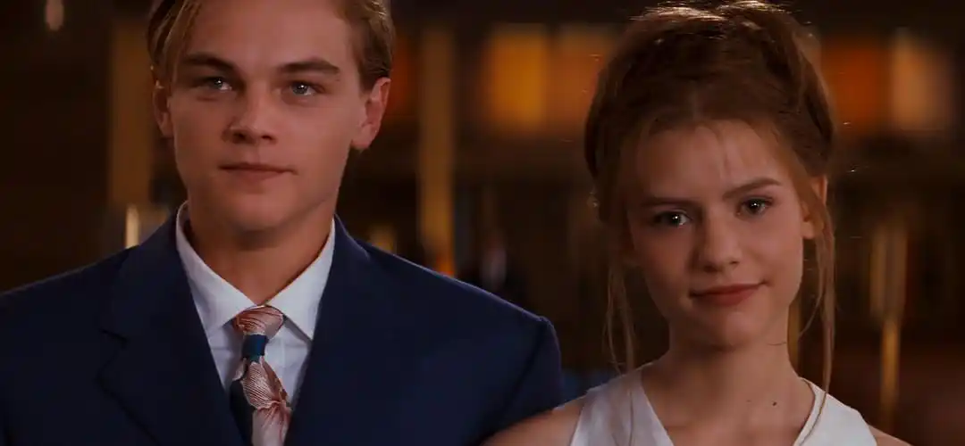 股东们千万不要为了小李子的脸去看罗密欧与朱丽叶