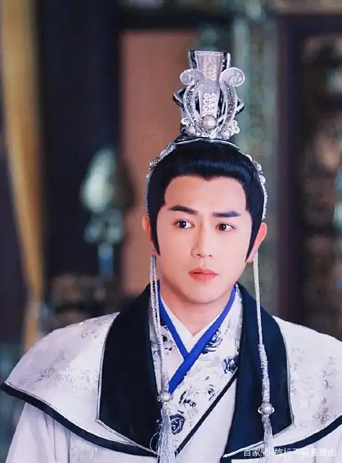 封神演义中伯邑考没有任何功劳,为什么姜子牙要封他为紫薇大帝呢?