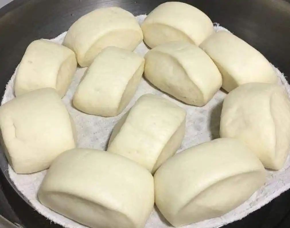 无论是蒸馒头还是包子,掌握这几个小技巧,香甜松软有嚼劲还好吃