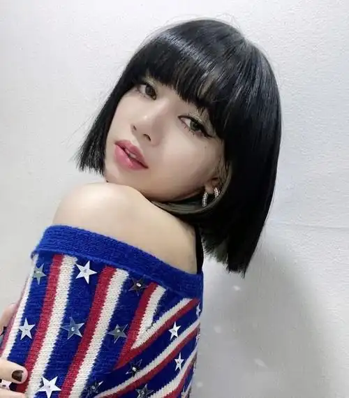 lisa带火了一种染发,它叫"挂耳染",又飒又酷,谁染谁好看