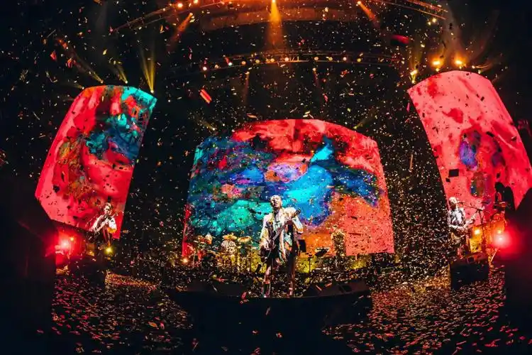 100个舞台设计分享008二手玫瑰演唱会舞台