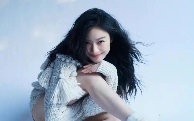 倪妮最新杂志大片,表现力真好,绝了