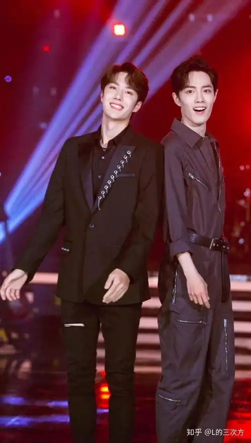 如何评价肖战,王一博在《天天向上》上的表现?