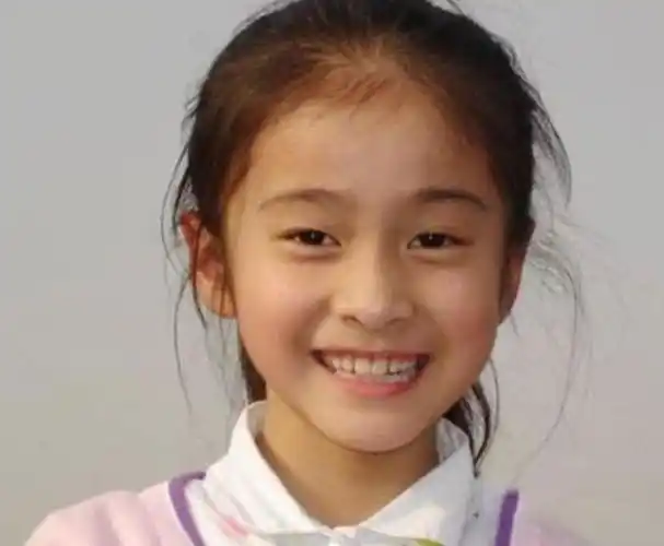 明星的小时候刘亦菲太仙陈伟霆很可爱看到最后从小帅到大