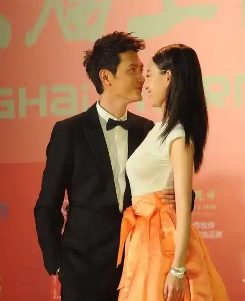 倪妮跟冯绍峰在一起3年,谈婚论嫁时,冯妈妈很喜欢她却不同意结婚