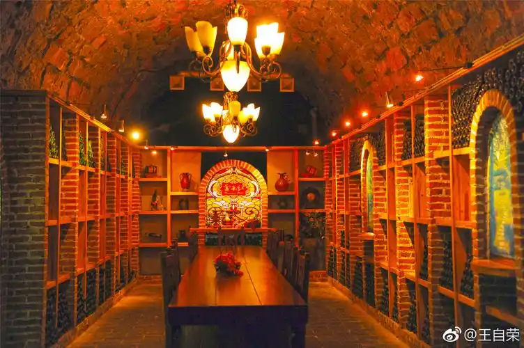 红河州弥勒市的云南红酒庄.