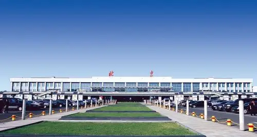 1.北京首都国际机场 10001万