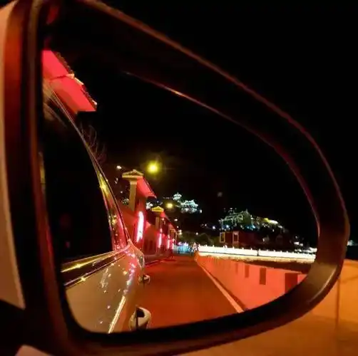 后视镜_官微_世界