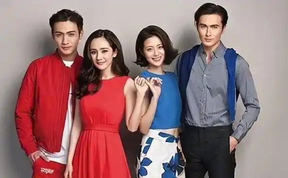 杨幂很是重视她,在嘉行的运作下,李溪芮参演了《微时代》《你是我的