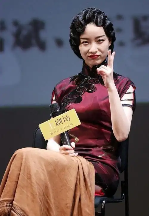 倪妮有多适合穿旗袍优雅端庄美的高雅还迷人