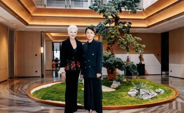 豪宅实地探秘:80后千金背后的1亿元神秘身份!