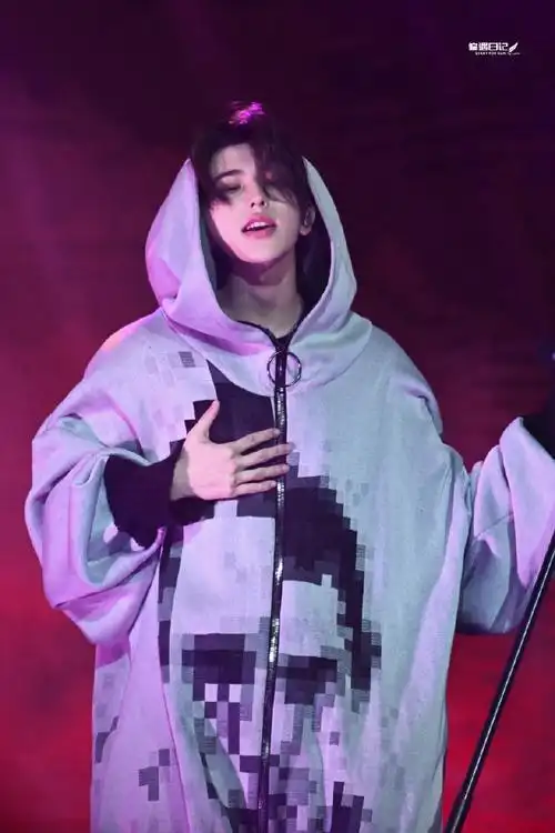 蔡徐坤2023迷巡回演唱会