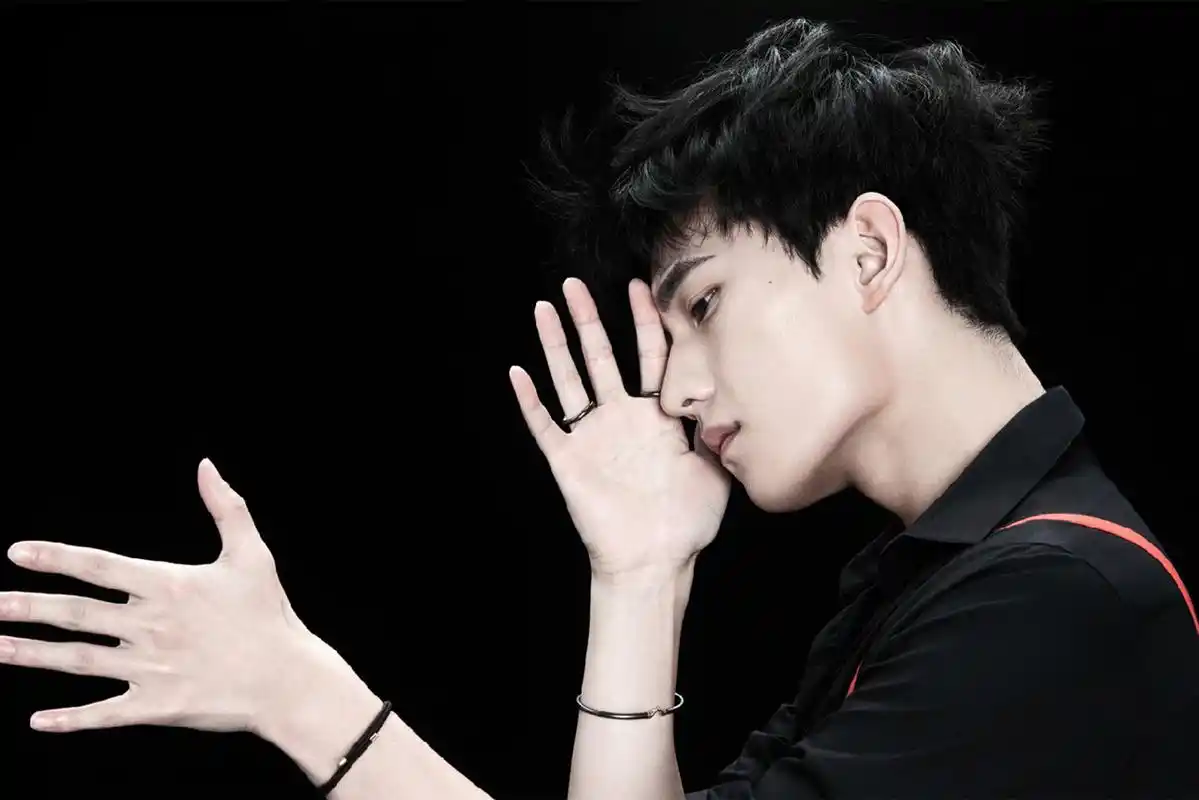 超帅男神杨洋电脑壁纸_莫名其妙的被帅到_明星图片