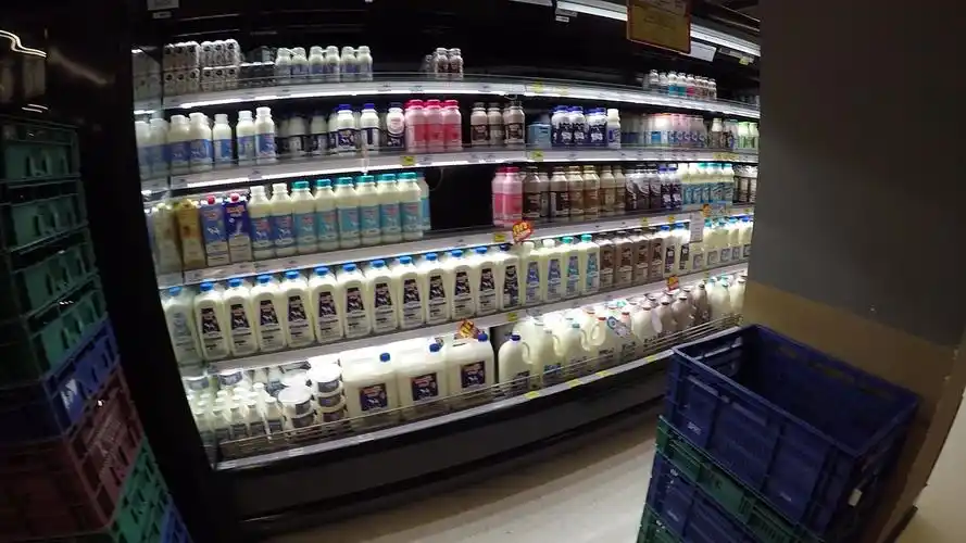 普吉bigc超市牛奶货架 满满的诱人口味