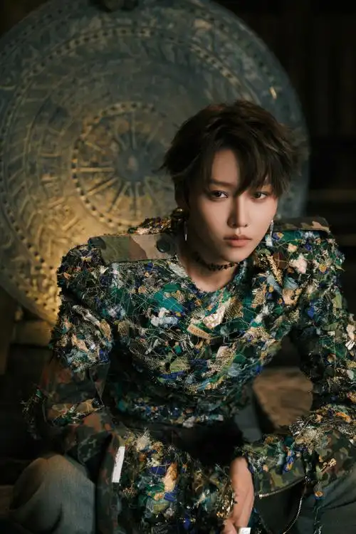 刘雨昕高定民族大片