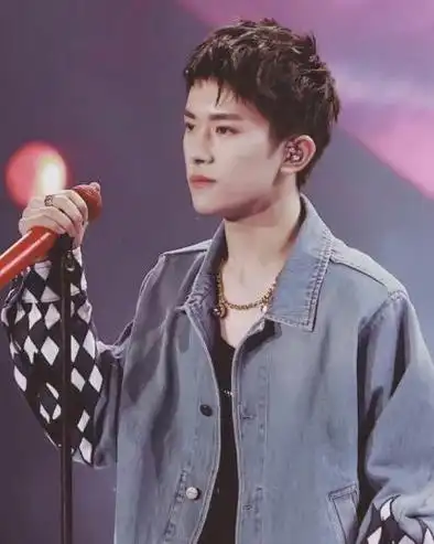 时隔多年,才明白,tfboys各自发展,才是易烊千玺最好的选择