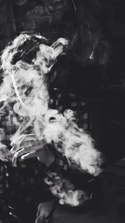 欧美人物抽烟黑白写真,高清图片,手机锁屏桌面-壁纸族