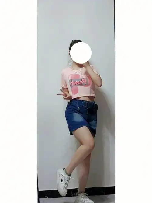 155cm,105斤,也可以很辣妹哦#夏季穿搭  #日常穿搭  #穿搭  #辣妹穿搭