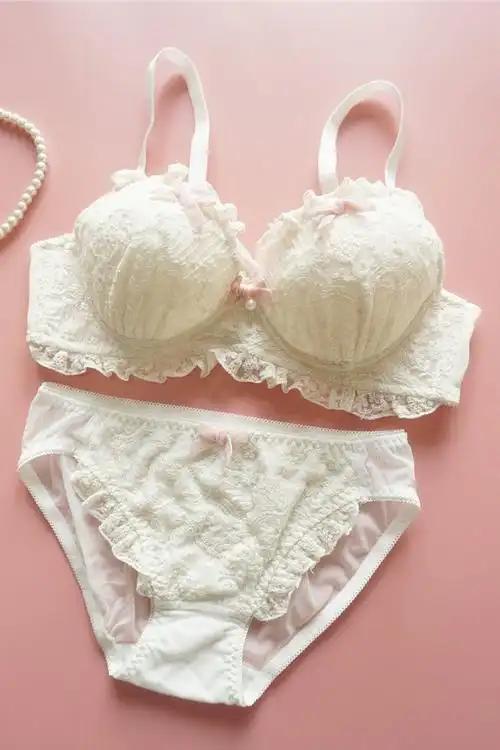 予骄文胸日系甜美蕾丝少女文胸套装薄杯显小大罩杯有钢圈内衣可爱蝴蝶