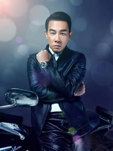 陈小春责怪采儿不换车网友我有这车也不换