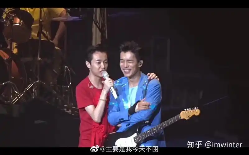 求吴青峰刘家凯合照,要超甜的!