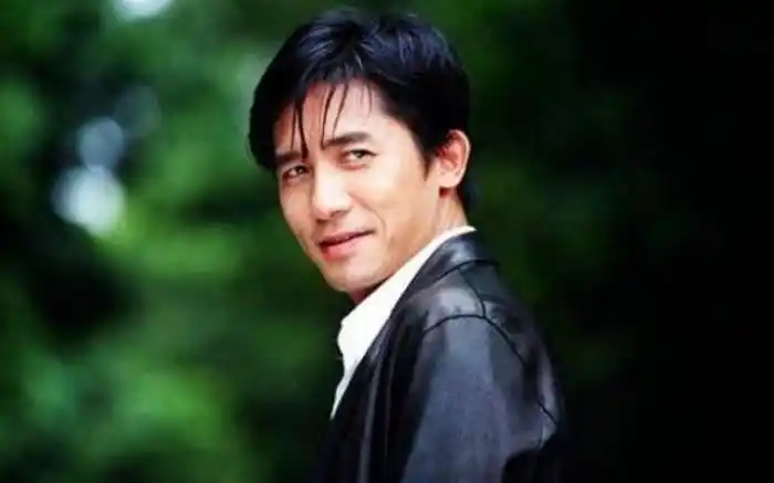 电影里的经典卧底——陈永仁