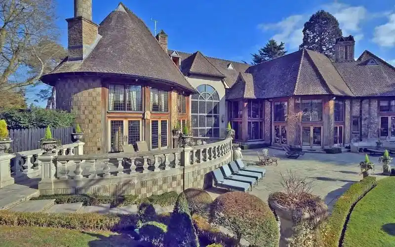伦敦郊区￡1500万庄园别墅,法国中世纪城堡风格,奢华的欧式装修