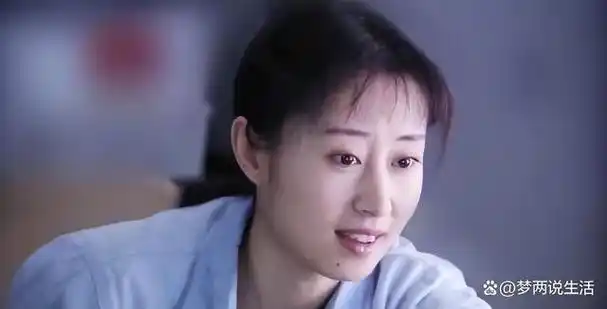 收手吧刘敏涛!别再侮辱观众智商了,48岁只会皱眉雷人又没脑