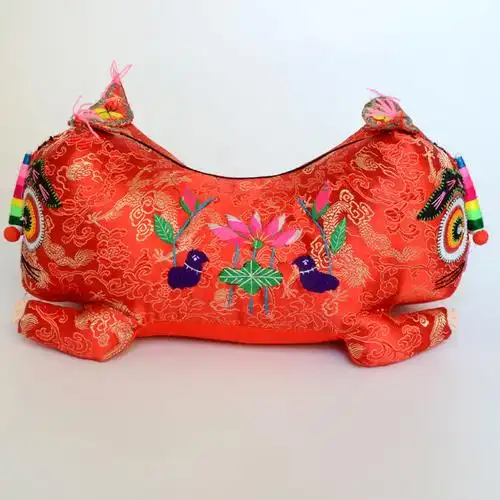 传统布老虎枕头刺绣手工双面虎头枕老虎枕头宝宝保护神祝福老虎枕头花