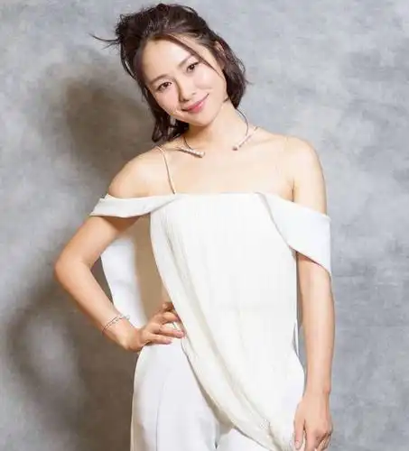 江一燕最美的7张照片,看完真的彻底喜欢上了她!