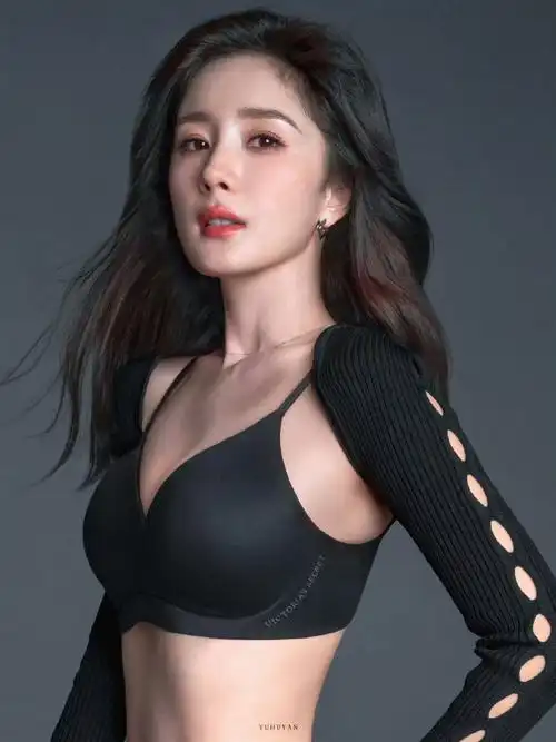 杨幂#早上还是得看大幂幂的性感身材啊